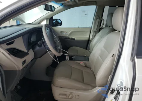 2015 Toyota Sienna Xle from USA, damaged, VIN 5TDYK3DC3FS682820